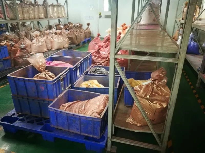 化妆品一路向贵，但你的脸真的价值百万吗？