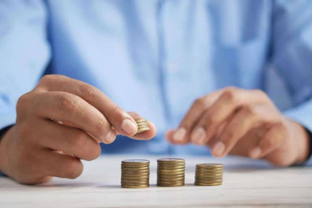 冰火新消费：谁已退?。克乖谠仪?？